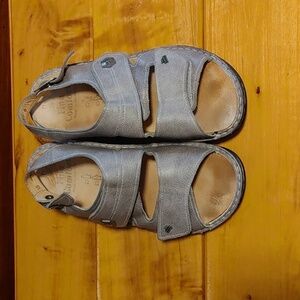 💚Ladies Finn Comfort Gray Sandals